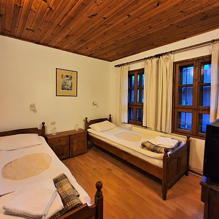 Yakovtsi Inn Luaran gambar