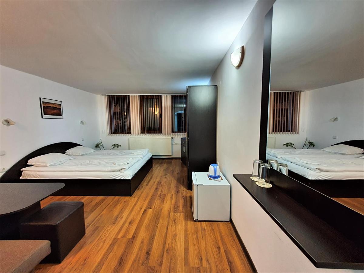 Yakovtsi Inn Luaran gambar