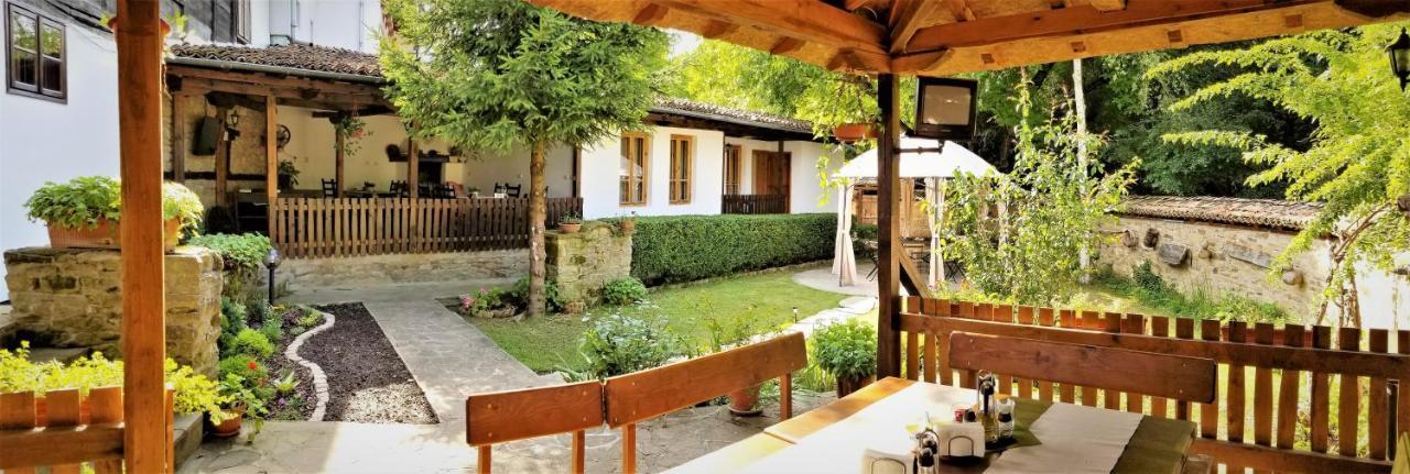 Yakovtsi Inn Luaran gambar